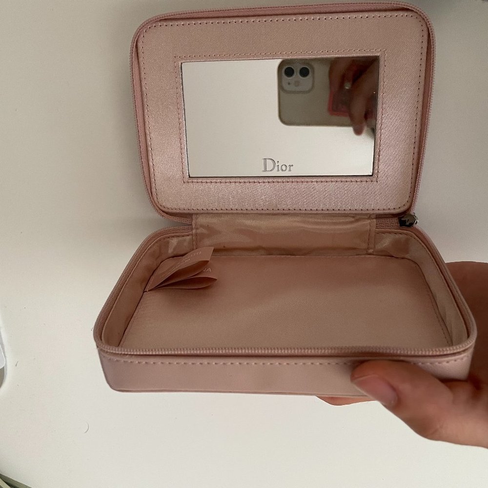 Never used Vintage Dior Beauty Pouch - Picture 5 of 9